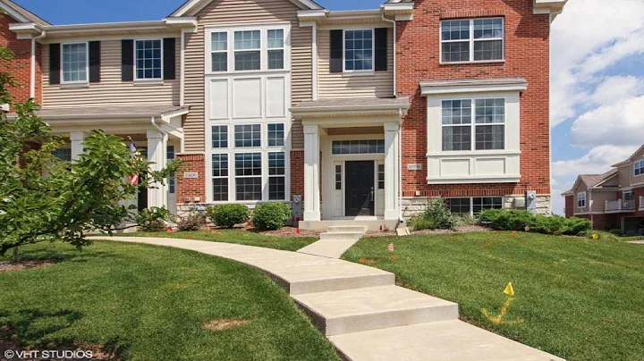 10596 153rd Place, ORLAND PARK, IL Presented by Sa...