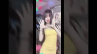 Nếu Buồn Chán Quá Thì Đến Với Em 3