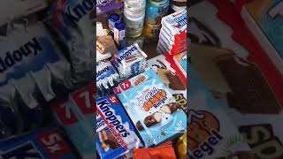 Slatkisi I Grickalice Sa Pijace? Da Li Vrede?