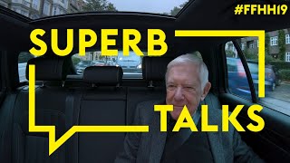Play video: Superb Talks: Unterwegs im ŠKODA mit Leslie Woodhead | FILMFEST HAMBURG