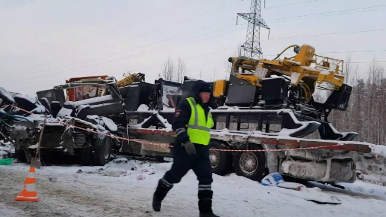 Погода в ханты мансийске 4 декабря. ДТП 04.12.2016 под Ханты-Мансийском. ДТП Ханты-Мансийск 4 декабря 2016. Авария 4 декабря 2016 в ХМАО. Авария под хунты Мансийск ом.