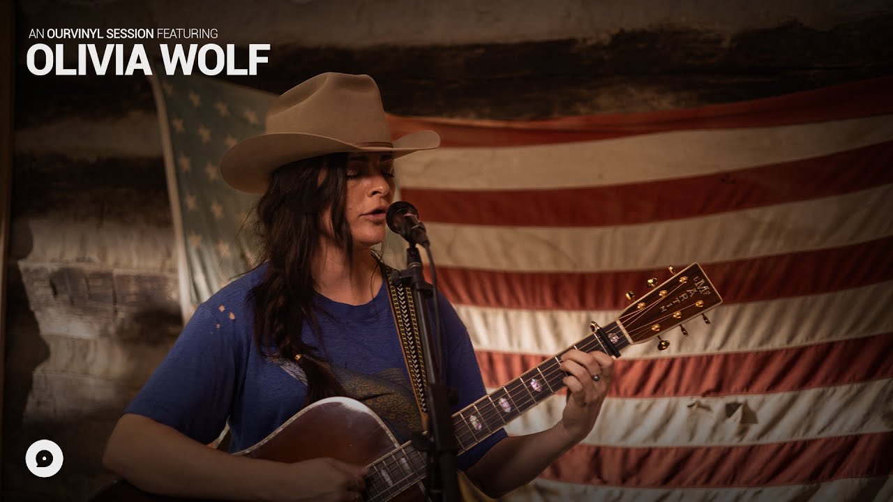 Olivia Wolf - Just Travelers | OurVinyl Sessions