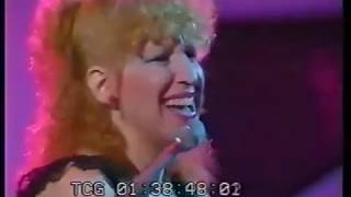 Bette Midler - LEADER OF THE PACK (Bruce Forsyth's Big Night, 1978) HQ Audio