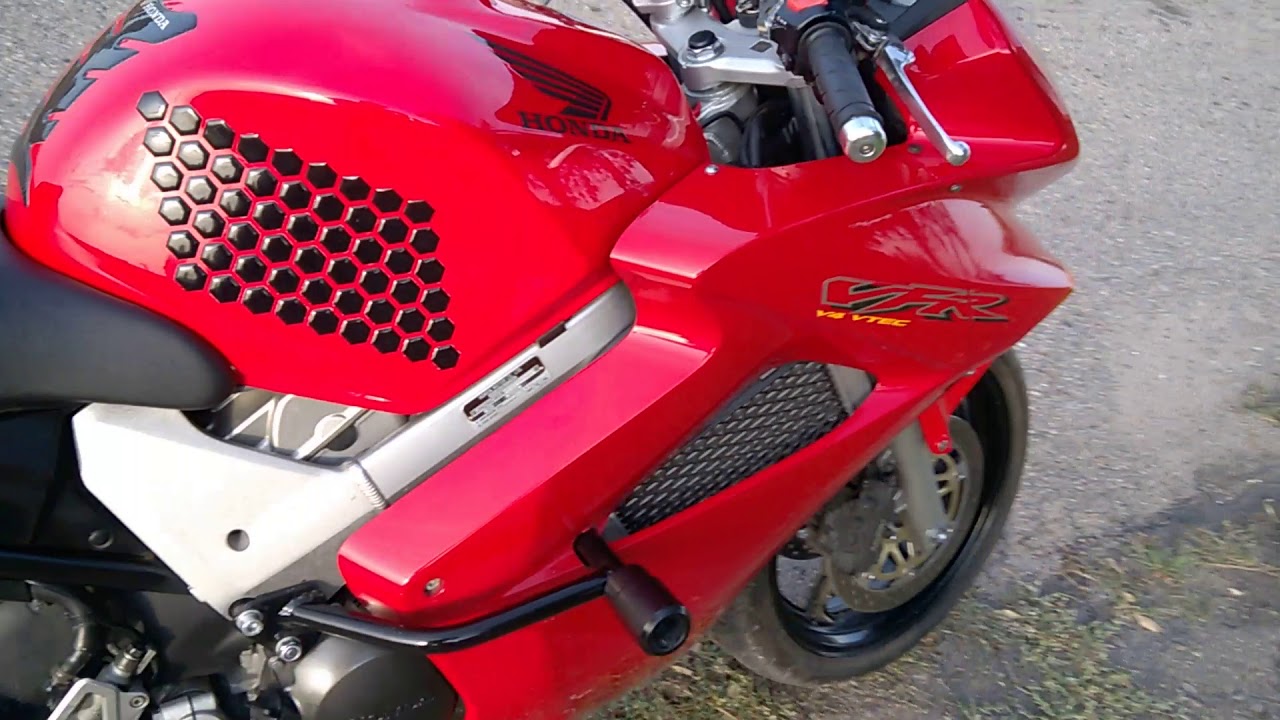 Honda vfr800 2002