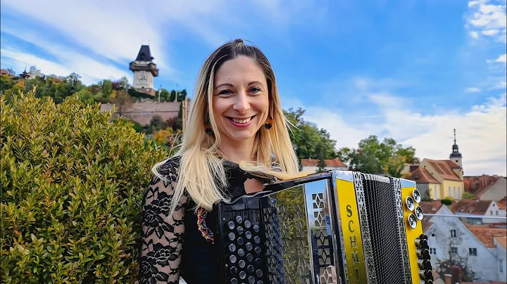 Claudia Hinker spielt den "Marsch der Steirer" fr alle Harmonika Fans