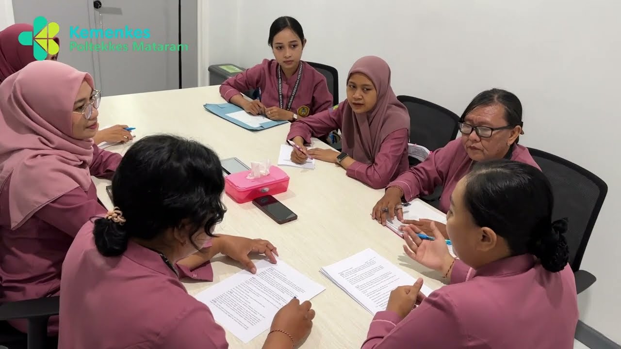 VIDEO ROLEPLAY HAND OVER DAN  PRECONFERENCE MAHASISWA PROFESI BIDAN