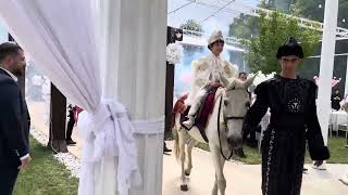 Sünnet Çocuğunun Mehteran Eşliğinde Atla Girişi