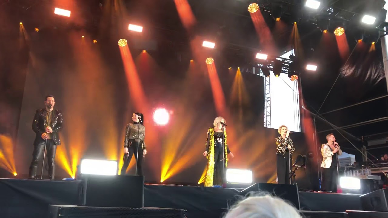 Steps Glitter & Gold YouTube