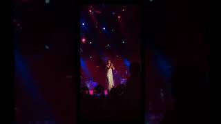 Ebru Gündeş ~Demir Attım Yanlızlığa~