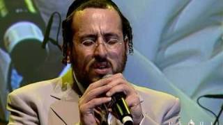 Lipa Schmeltzer sings in Zurich - Carry On chords