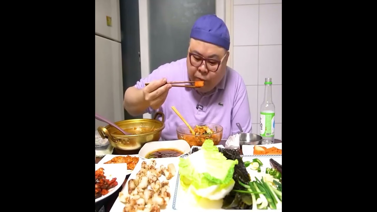 #asmr#mukbang#foodie#pork#streetfood#foodlover#eatingshow#asmreating#foodasmr#comfortfood#viralfood