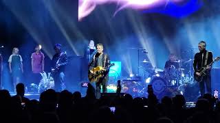 Video thumbnail of "Live Forever - Noel Gallagher & the High Flying Bird @ Concord Pavilion 6 Jun 2023"