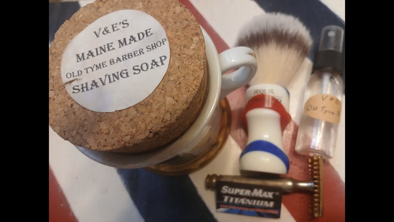 A 1930s Gillette razor