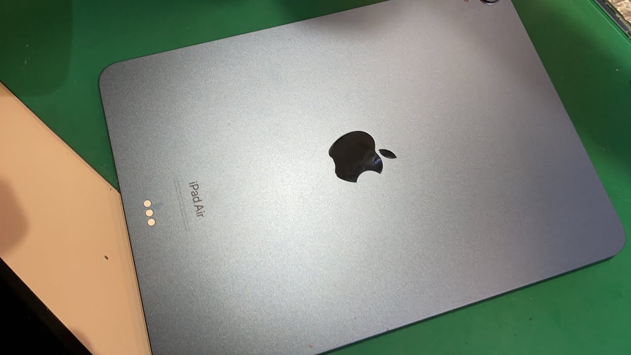 iPad Air 4 充電できない 原因不明修理？バッテリー？充電口交換