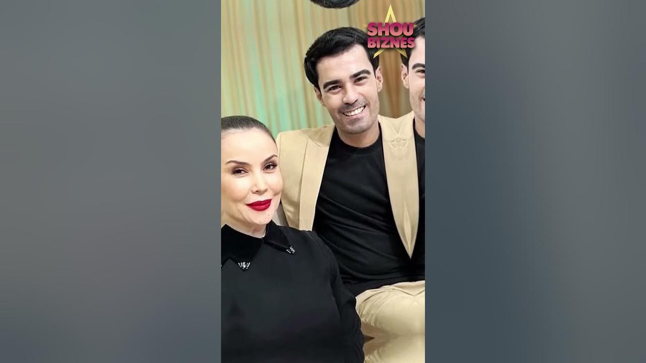 Yalangoch xonanda studiyada Yalangoch xonanda studiyada