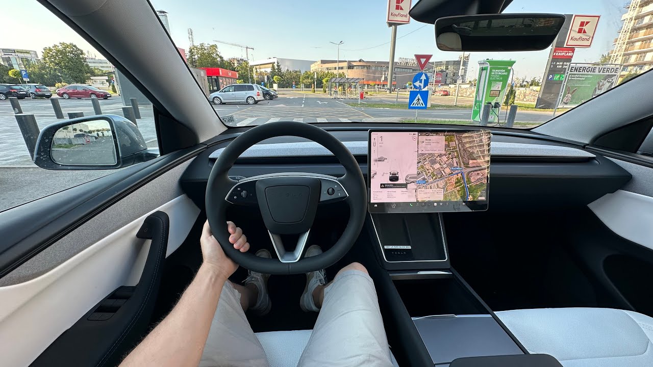 Driving Tesla Model Y Long Range RWD 2025 - No Comment!
