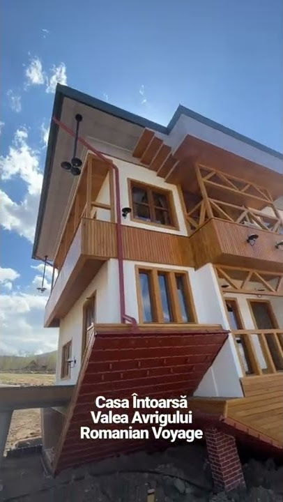 Zilele trecute s-a deschis Casa Întoarsă. Vezi mai multe pe TikTok Romanian Voyage