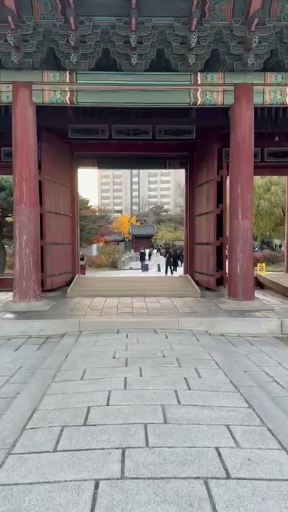 Changdeokgung Palace: Seoul's Most Beautiful Royal Secret! 🇰🇷