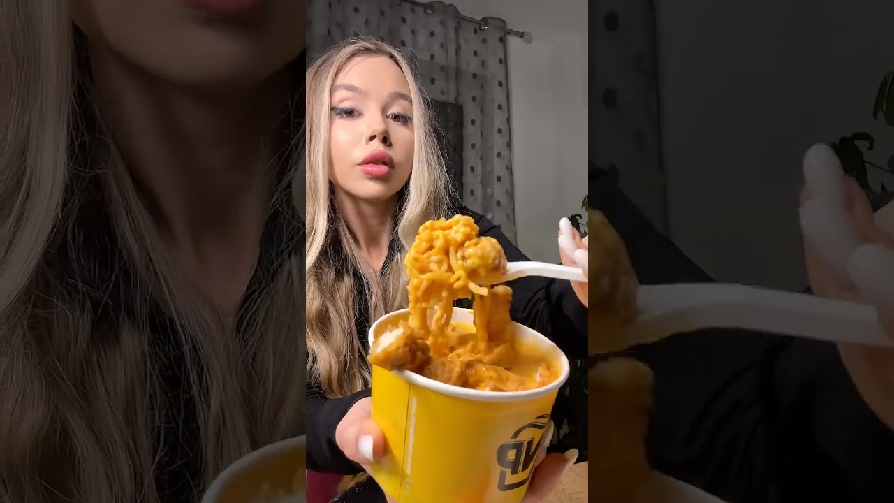 Azi am încercat noul sos de la Noodle Pack: Lava Cheddar și tot ce pot să zic e: Wow