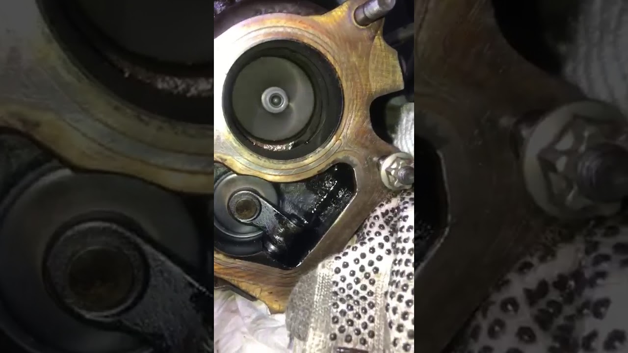 Турбина кидает масло в горячую часть - YouTube