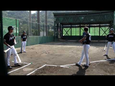 【2017Fs春季キャンプ】国頭でルーキーの郡選手が犠打練習