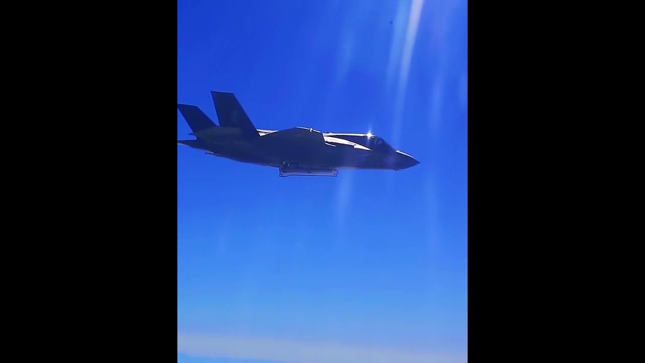 Planes & Fighter Jets 