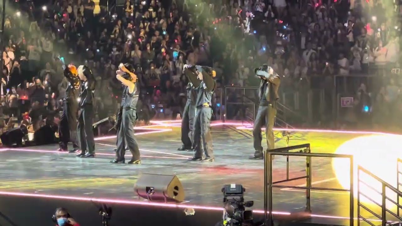 ENHYPEN famcam 4. Fatal Trouble live at KCON USA 2024 at the Los Angeles Crypto.com Arena on July 27