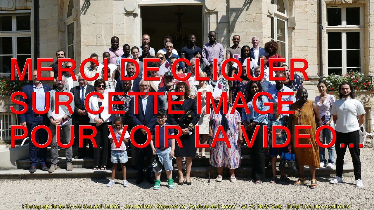 2023 / LA CEREMONIE D'ACCUEIL DANS LA CITOYENNETÉ FRANÇAISE POUR 29 PERSONNES...