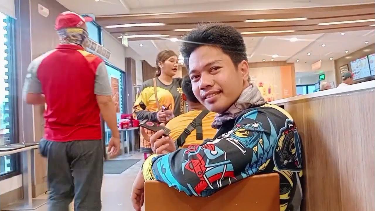 Try 6pcs Chickenjoy Jollibee Bucket Take out for 435 pesos YouTube