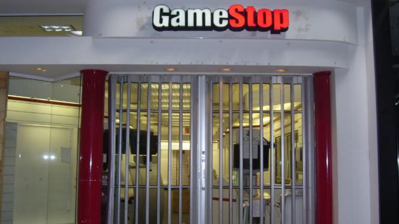 Ex Gamestop Employee shares his experience.. [CLOSING 150+ Stores