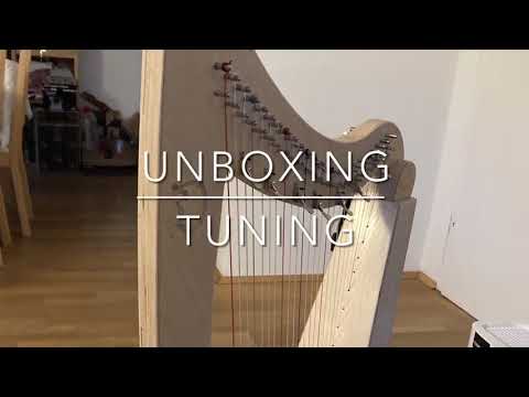 Adventurer 26 Harp by Derwent Harps, unboxing and tuning