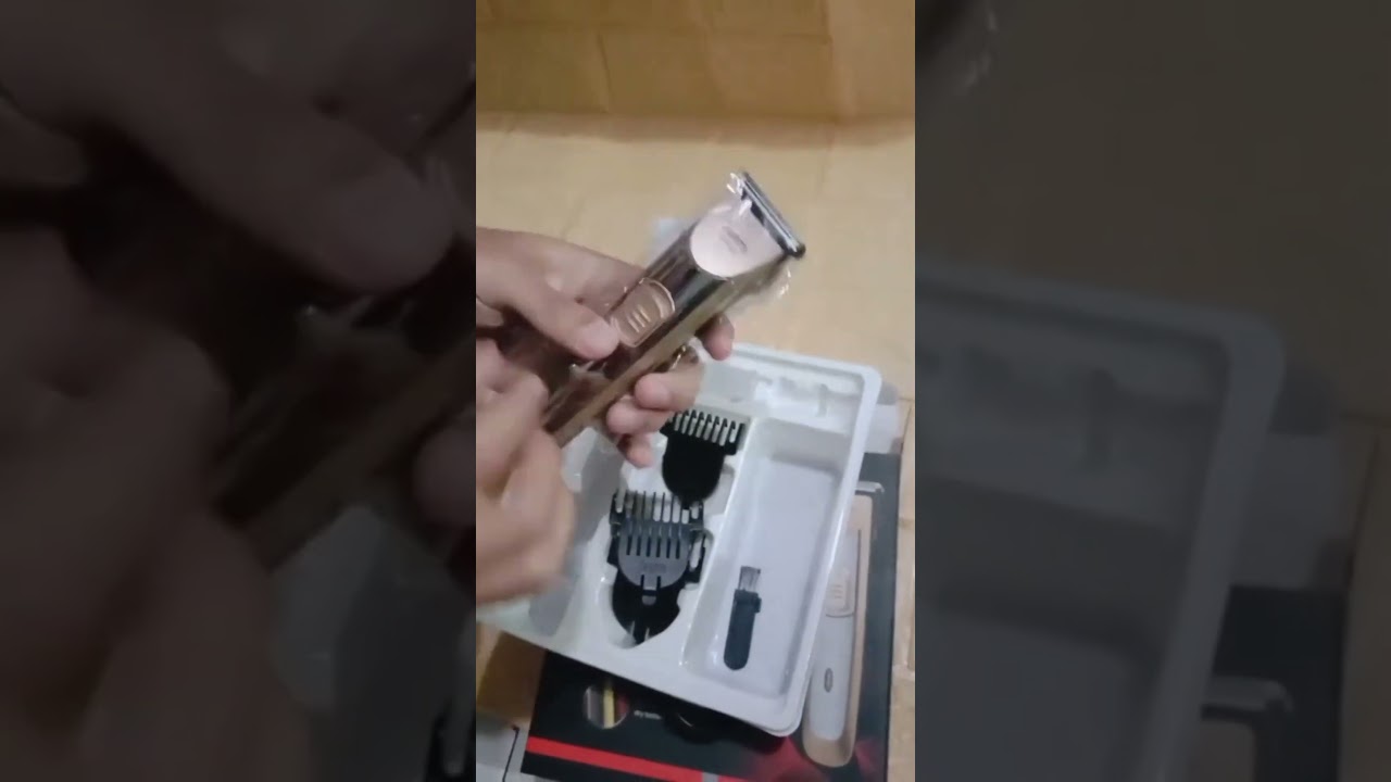 Geemy Professional Hair Trimmer ( Gm - 6028 )
