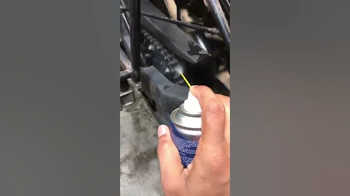 Yamaha fzs v3 FI ABS chain Lube MANNOL 7901 Best chain cleaning Lube || KM SuMoN