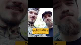 Художник-доброволець, якого було поранено під Бахмутом, вчить малювати поранених побратимів