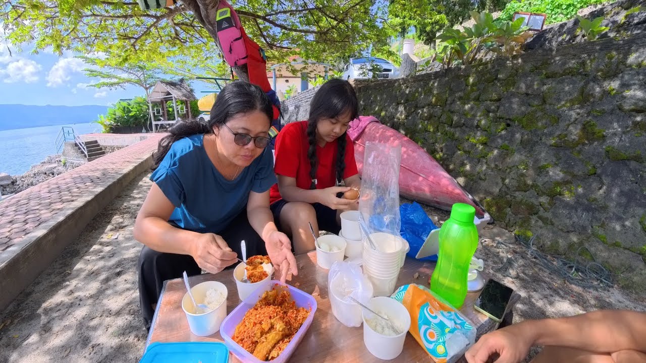 Обед у озера Тоба - видеоблог с Ace Pro 2