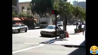 اشخاص يسرقون بنك و يهربون بسهولة (زهر يكسر الحجر) هههه screenshot 3