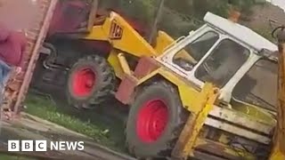 JCB digger house attack driver given suspended sentence - BBC News
