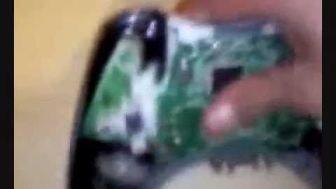 How to reassemble a xbox 360 controller.wmv