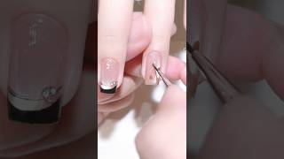 Attractive nail polish design #shiningnails #nailart #pinknaildesigns #naildesign
