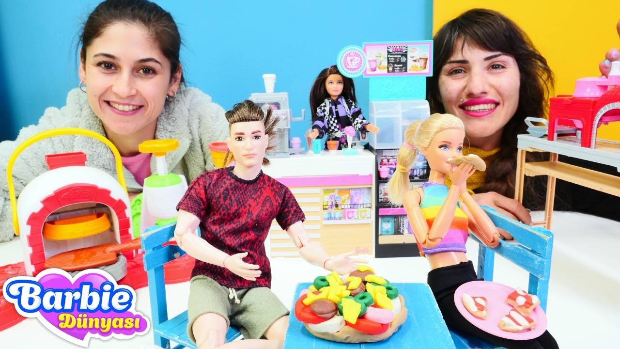 Barbie ve Ken Ayşe ve Ümit'in pizza dükkanında pizza denemesi yapıyor! Kız  videoları! - YouTube