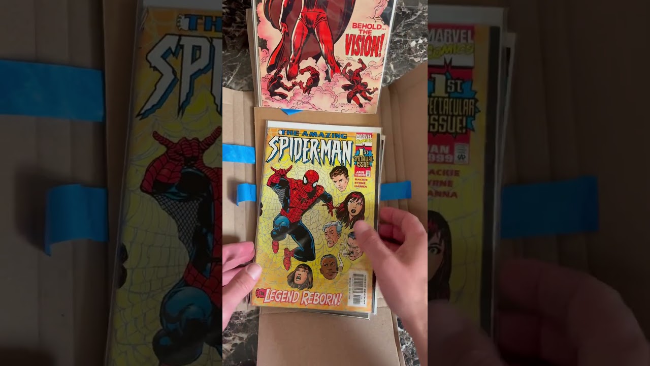 Comic book unboxing 