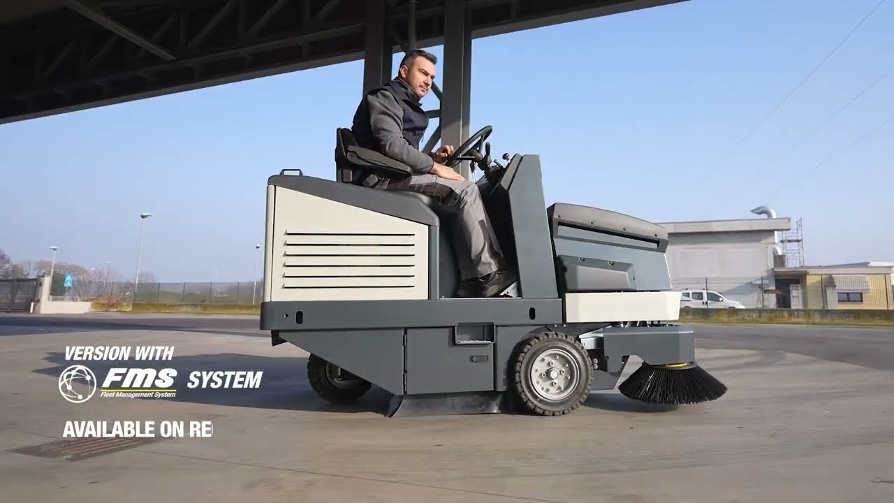 Poli GOLD 100 DK: Ride-on sweeper with front loading