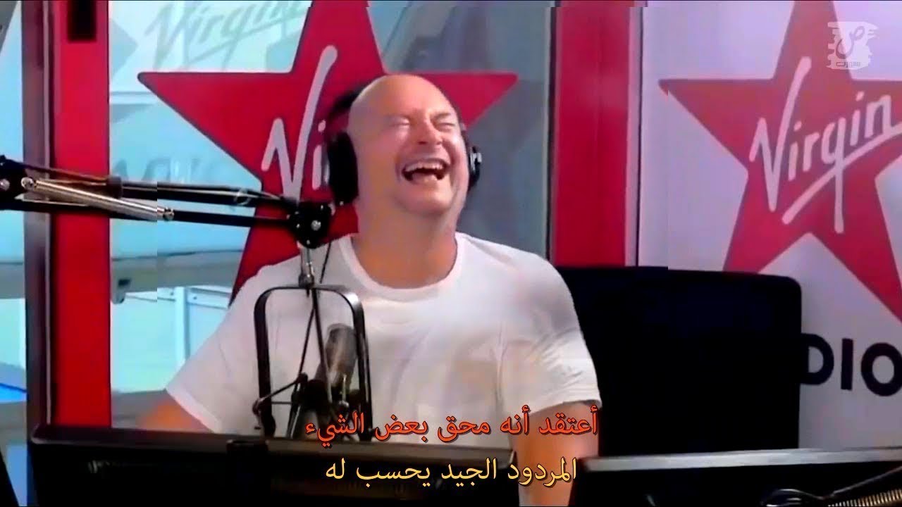 مترجم - مغربي يخلق جوا رائعا في نقاش رائع مع برتغالي ببلاطو راديو فرنسي _ الموت تاع الضحك