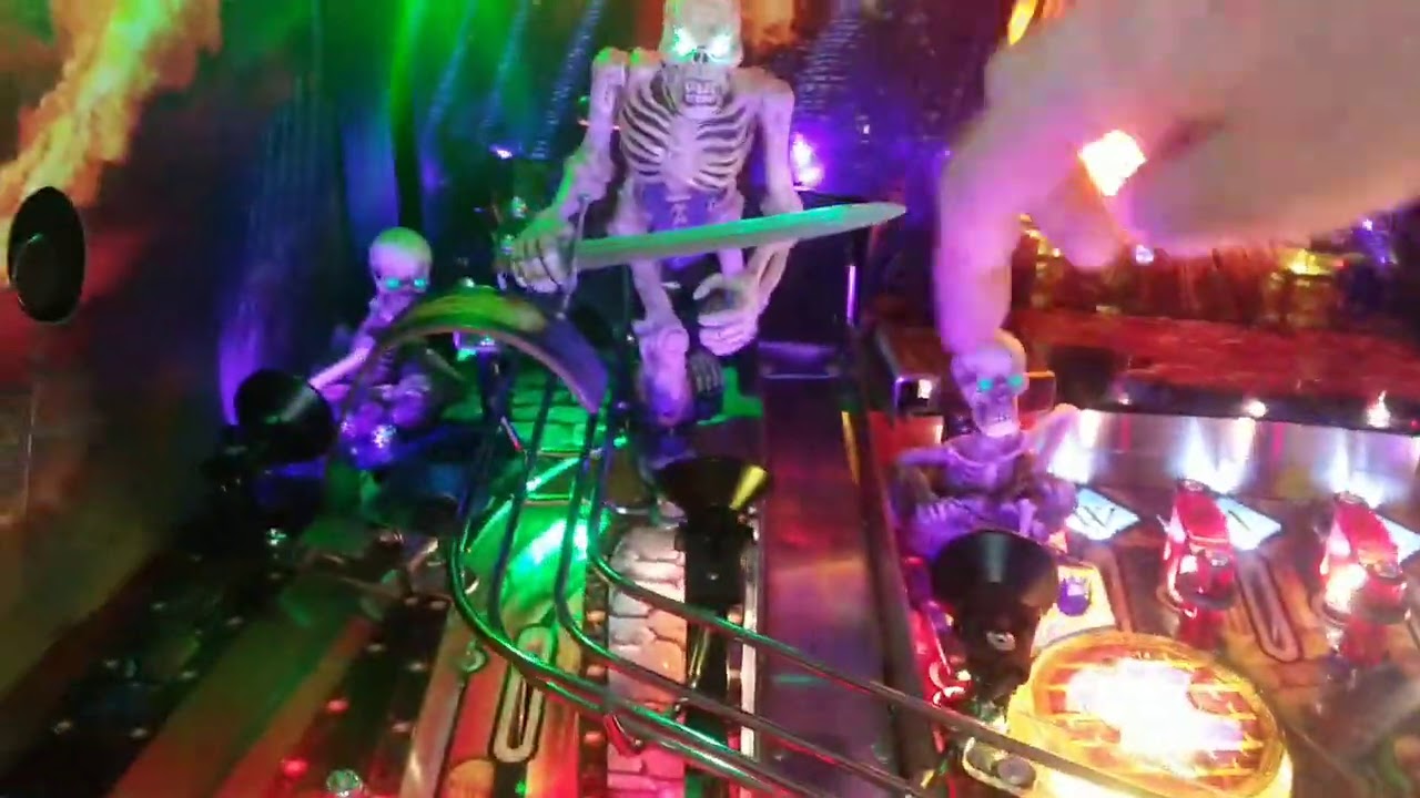BKSOR pro bobble head skeletons