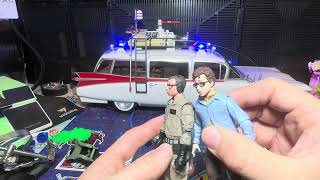 Ghostbusters Haslab Ecto-1 Pt5: Louis Tully figure