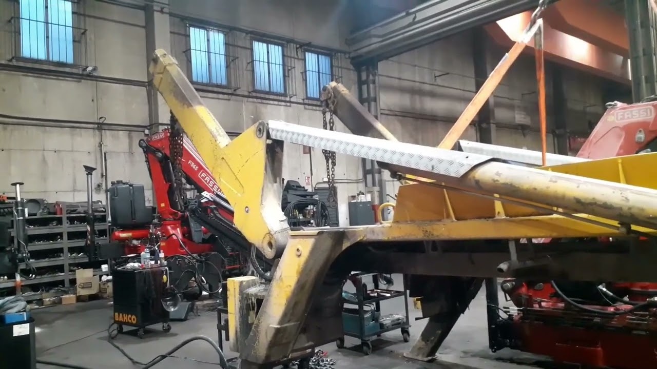 PORTACADENAS MARREL AK125 - CE-2200566 VENDIDO  (www.transgruas.com)