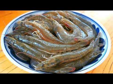 Don't just stir-fry the shrimp directly. Add a piece of tofu, and it will be fragrant and delicio...