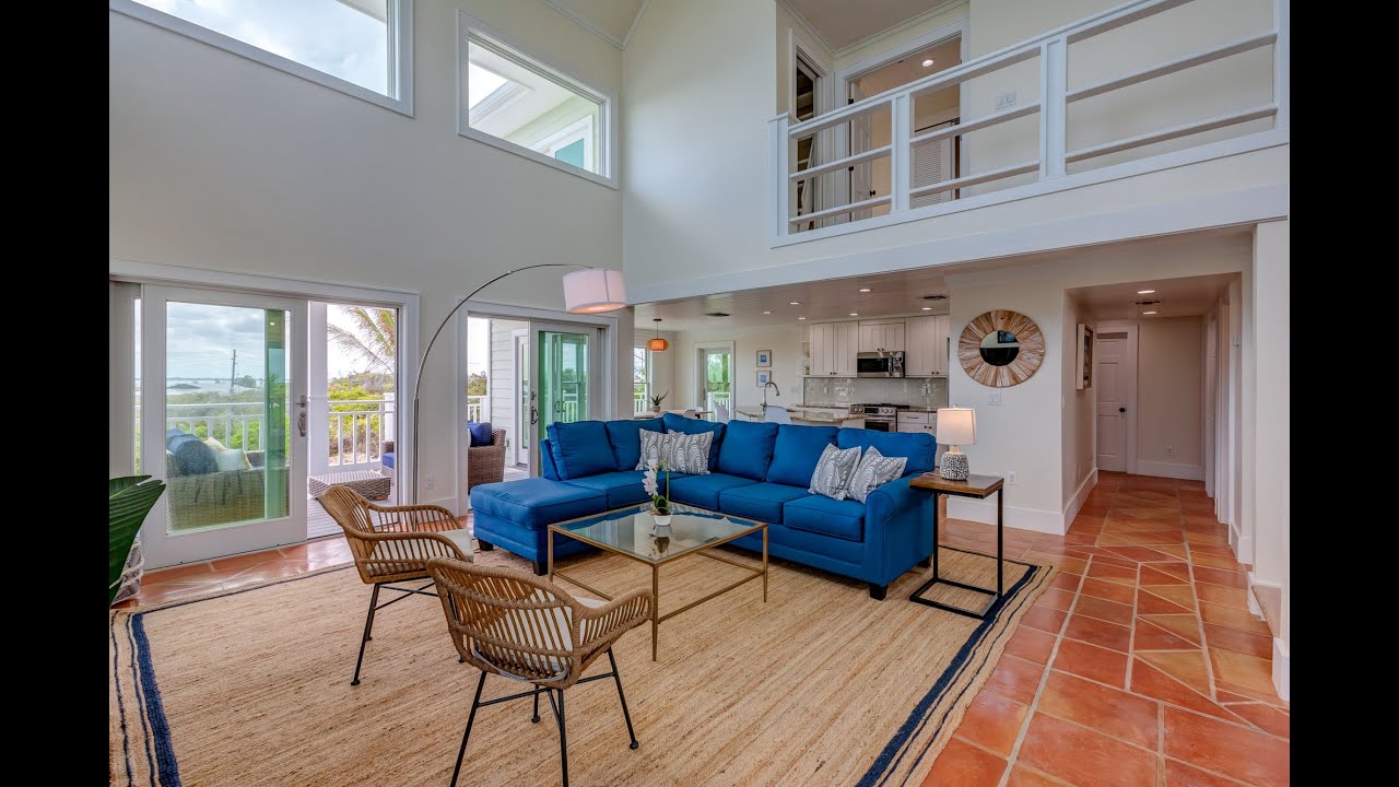 Centrally Located with 360 Degree Views • Indicas • Hope Town Real