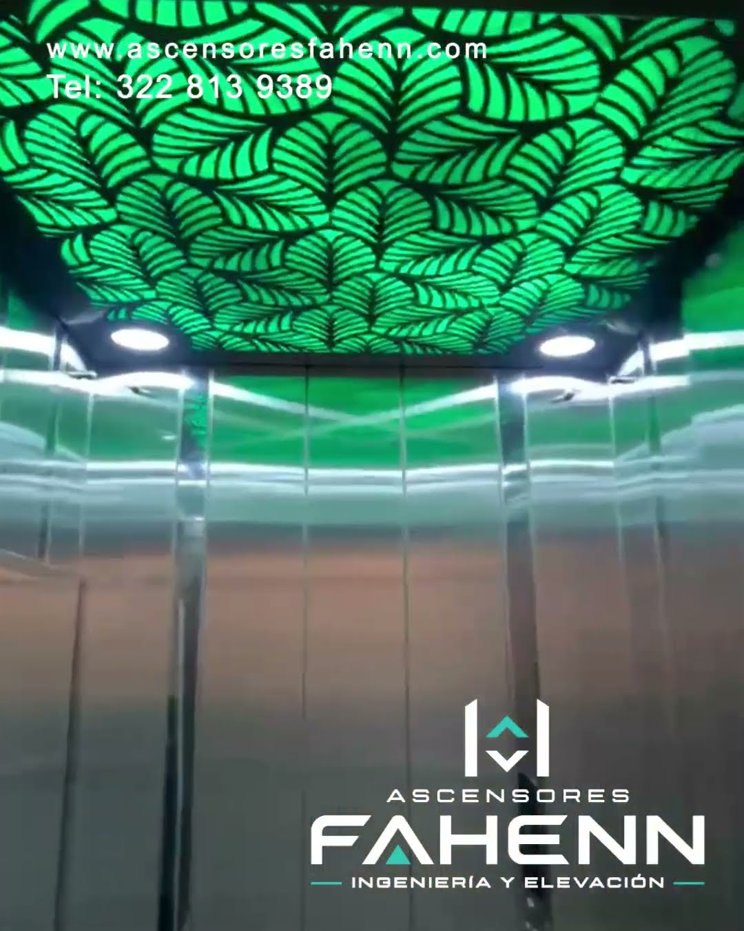 Miniatura: Cabina metálica y acceso acristalado en un ascensor moderno; referencia visual del proyecto para conocer su diseño y aplicación en movilidad vertical.