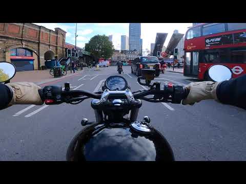 Vauxhall filtering | Triumph Bonneville | 4K